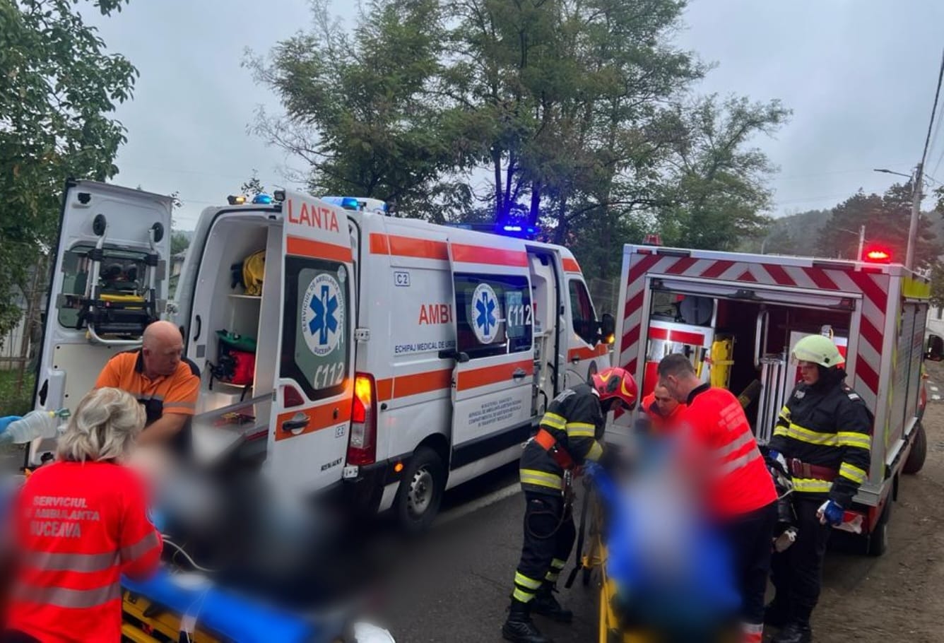 Suceava: Accident rutier la ieşirea spre localitatea Adâncata. O persoană a murit, alta este grav rănită