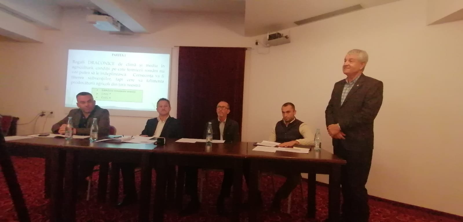 (AUDIO) Memorandumul privind transportul de produse agricole ucrainene prin România va determina falimentarea multor societăți românești de profil, potrivit patronatului Cerunia