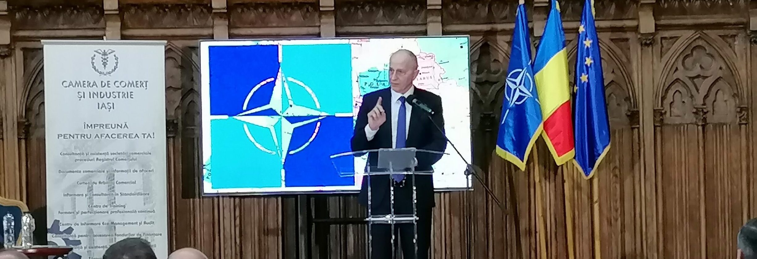 Iași: Secretarul General Adjunct al NATO, Mircea Geoană, a participat la dezbaterea „Securitate economică și inovare pe flancul estic al NATO și UE”