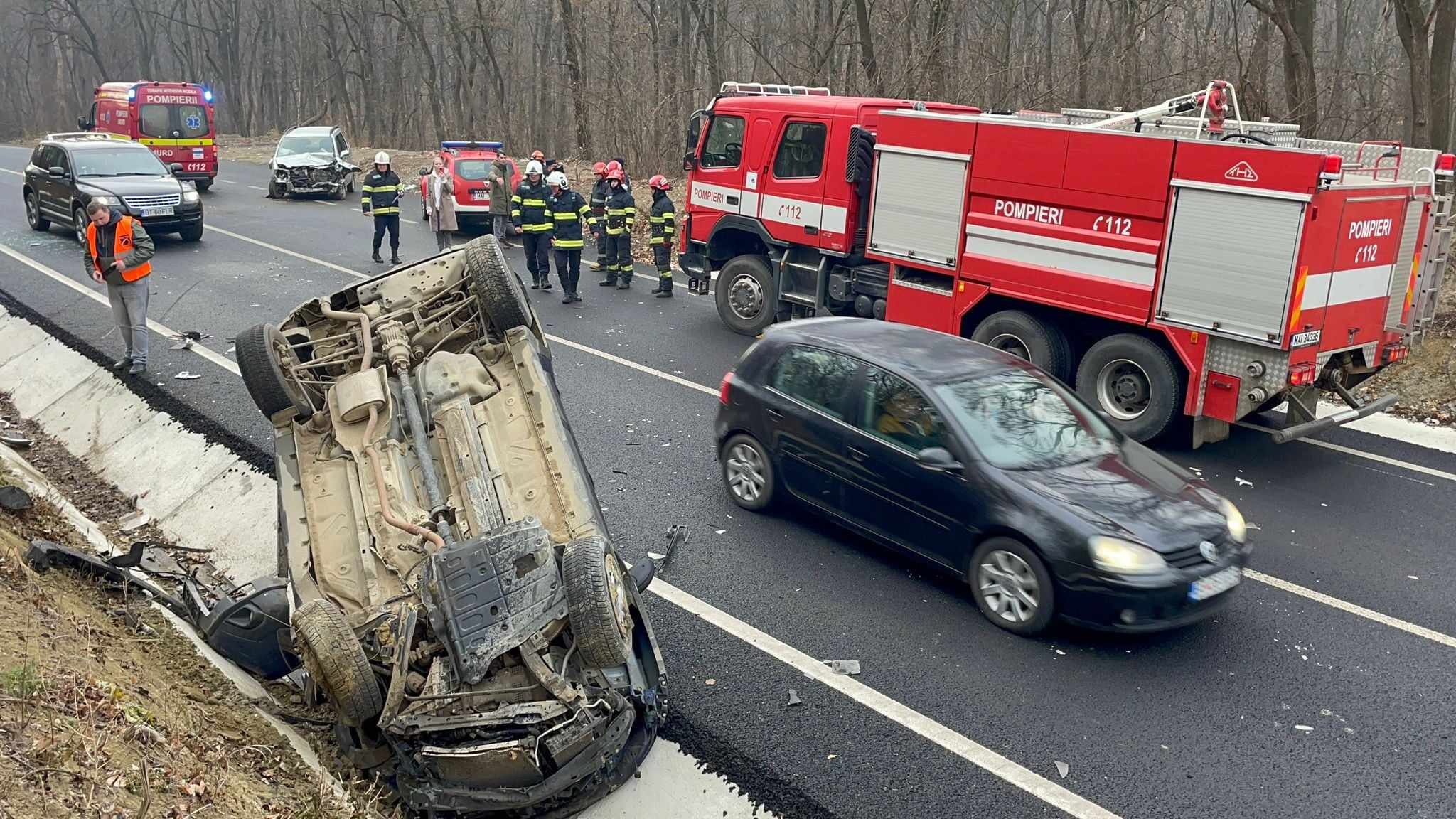 (FOTO) Botoşani: Două persoane au fost rănite în urma unui accident rutier produs pe E 58