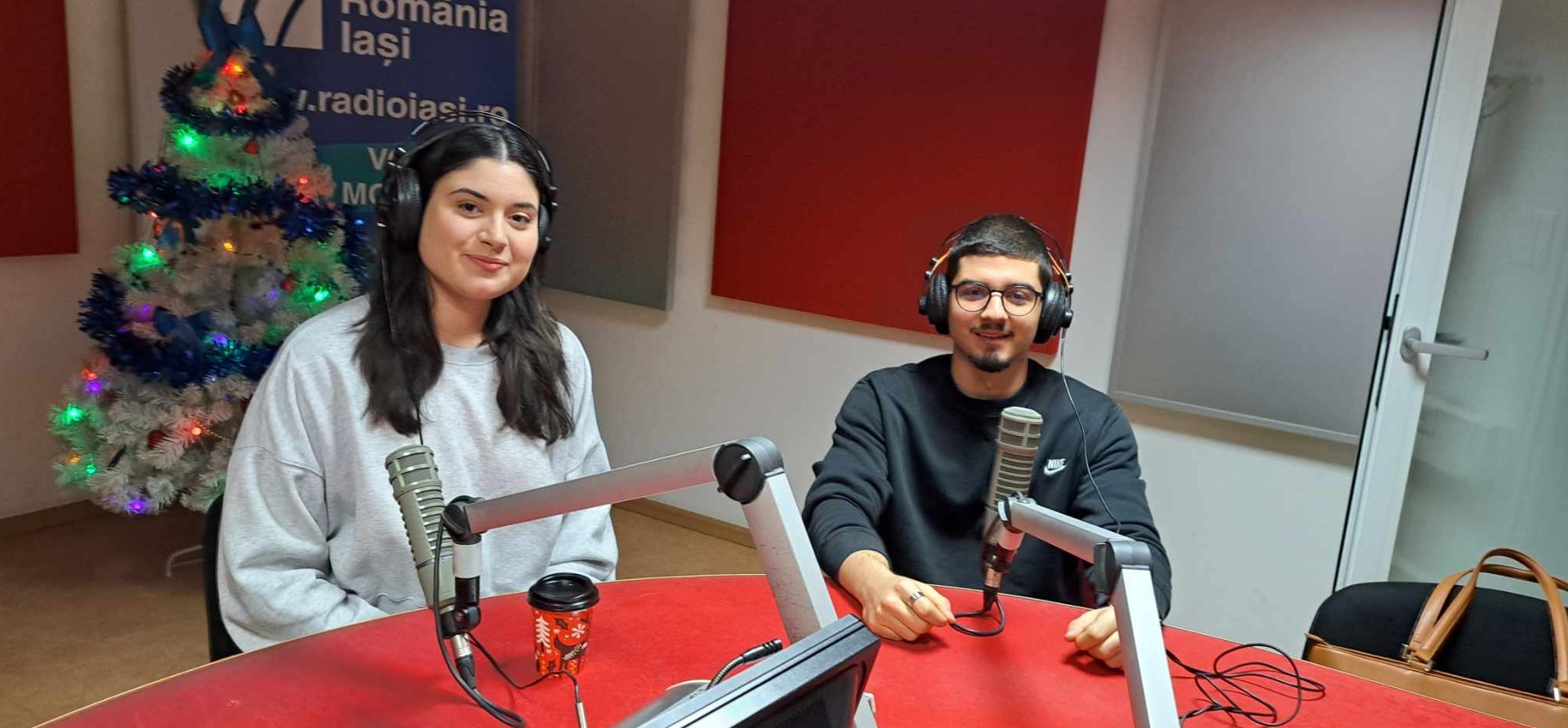 Party Caritabil la Liga Studenților Electroniști Iași! Ștefan Alexandru și Andrieș Andreea, studenți în anul I, au venit astăzi pe la Radio