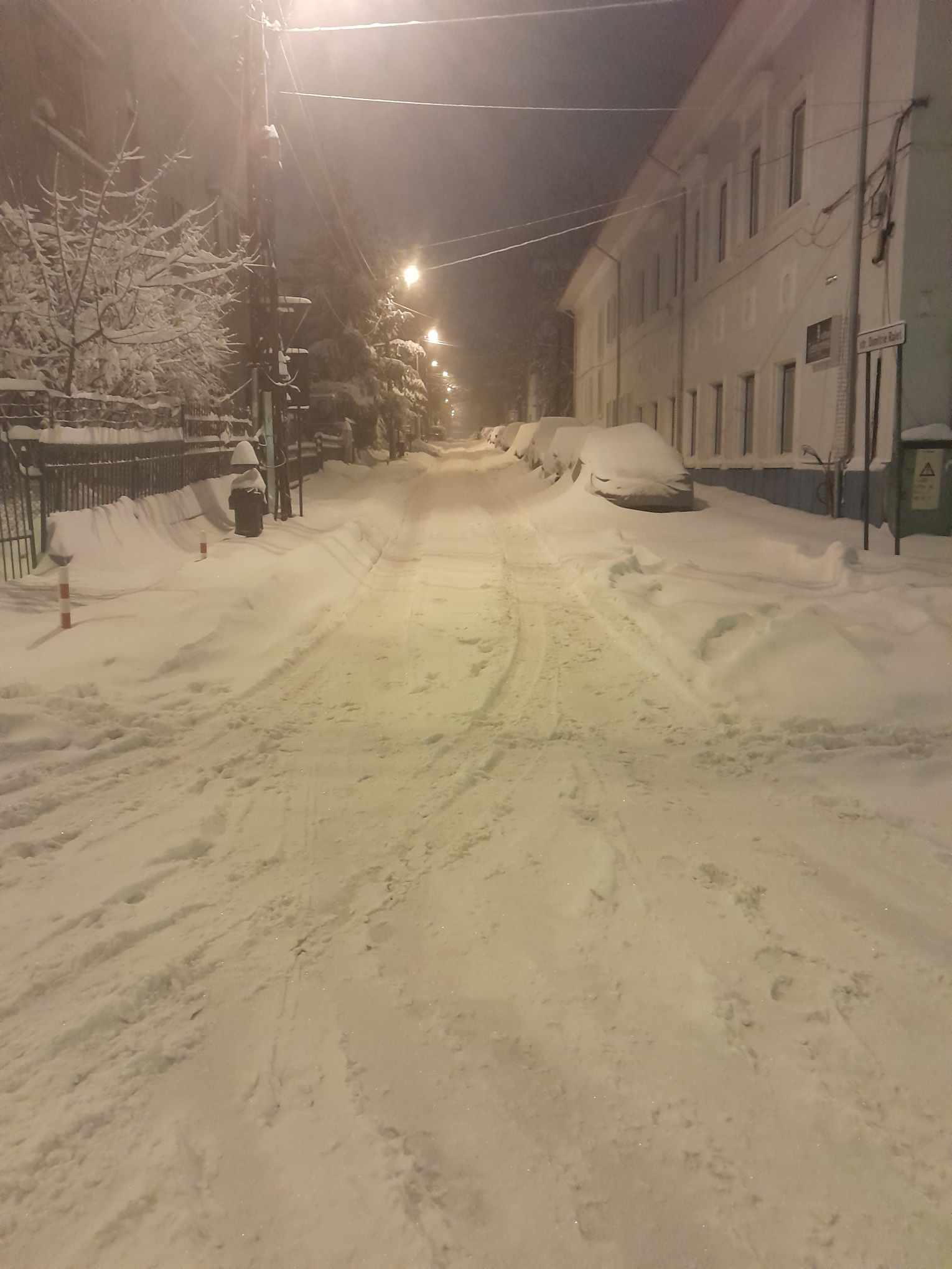 Drumuri naţionale din zona Moldovei închise temporar, din cauza condiţiilor meteo nefavorabile