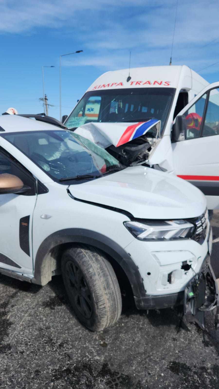 (FOTO) Accident în județul Vrancea. Mai multe victime au nevoie de îngrijiri medicale