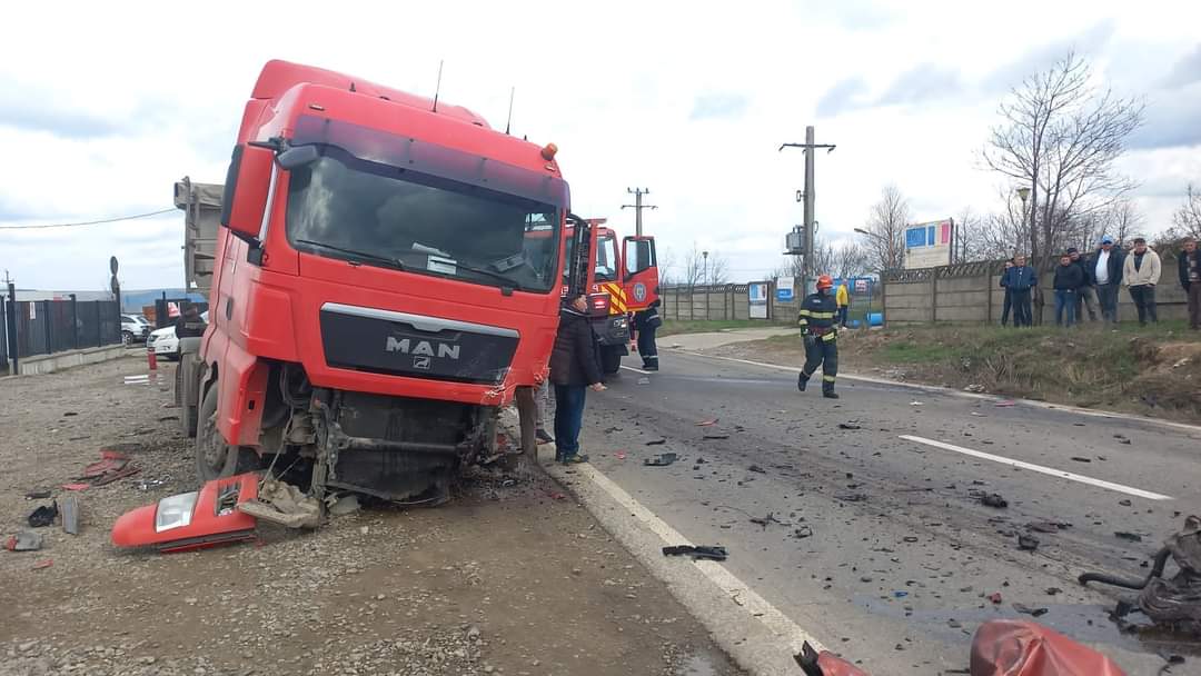 Iași: Accident grav, la Pașcani