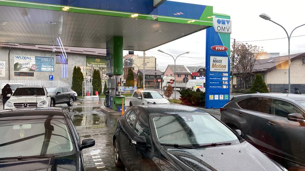 (FOTO/AUDIO) Iași: Stație de carburant, închisă în urma controalelor de la Protecția Consumatorilor