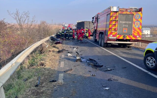 Galaţi: Şoferul de TIR care a provocat accidentul soldat cu decesul a trei persoane, reţinut pentru 24 de ore