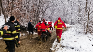 22 de apeluri au fost primite la Dispeceratul Naţional Salvamont, iar în urma intervenţiilor 42 de persoane au fost salvate de pe munte