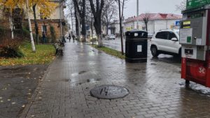 Meteo: Atenționări cod galben și portocaliu de instabilitate atmosferică și intensificări ale vântului