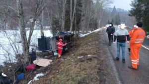 (UPDATE) IPJ Suceava: Accidentul cu un mort şi cinci răniţi de la Ciumârna, produs din cauza vitezei excesive