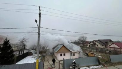 Bacău: O fetiţă în vârstă de doi ani a suferit arsuri în urma unui incendiu, la Săuceşti