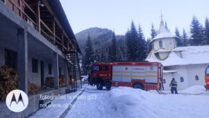 (FOTO) Suceava: Incendiu la un schit din localitatea Poiana Negri