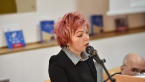 Cum ne salvează poezia? Poeta Mihaela Băbușanu la Bună Dimineața cu Adina Șuhan