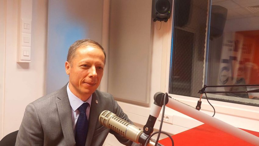 #StareaEducației (INTERVIU): Prof.dr. Adrian Iftene de la Facultatea de Informatică a UAIC Iași: “Nu recomand elevilor și studenților de la licență utilizarea inteligenței artificiale în procesul de învățare. Recomand să o folosească atunci când știu să rezolve o problemă și nu atunci când nu știu. AI trebuie utilizată în cunoștință de cauză.”