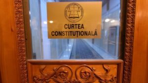 CCR a respins cele două contestaţii depuse împotriva candidaturii lui Crin Antonescu în alegerile prezidenţiale din luna mai